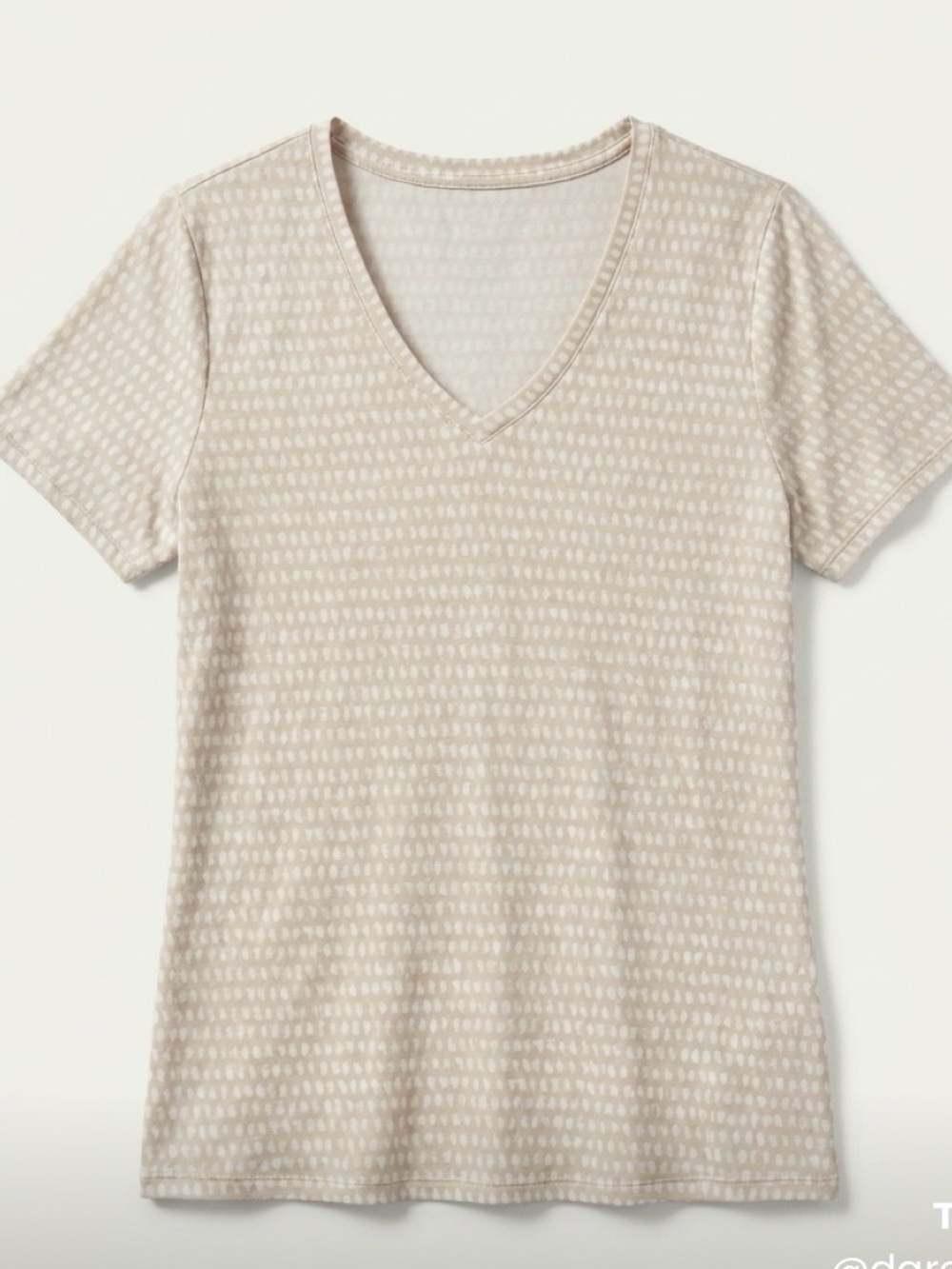 Apt. 9 Beige V-Neck Short Sleeve Tee with Subtle Dot Pattern - Picture 1 of 3